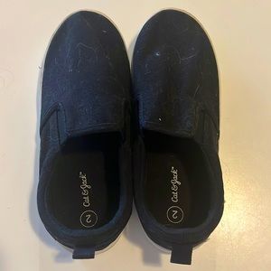 Size 2 slip on sneakers - Cat & Jack. Black